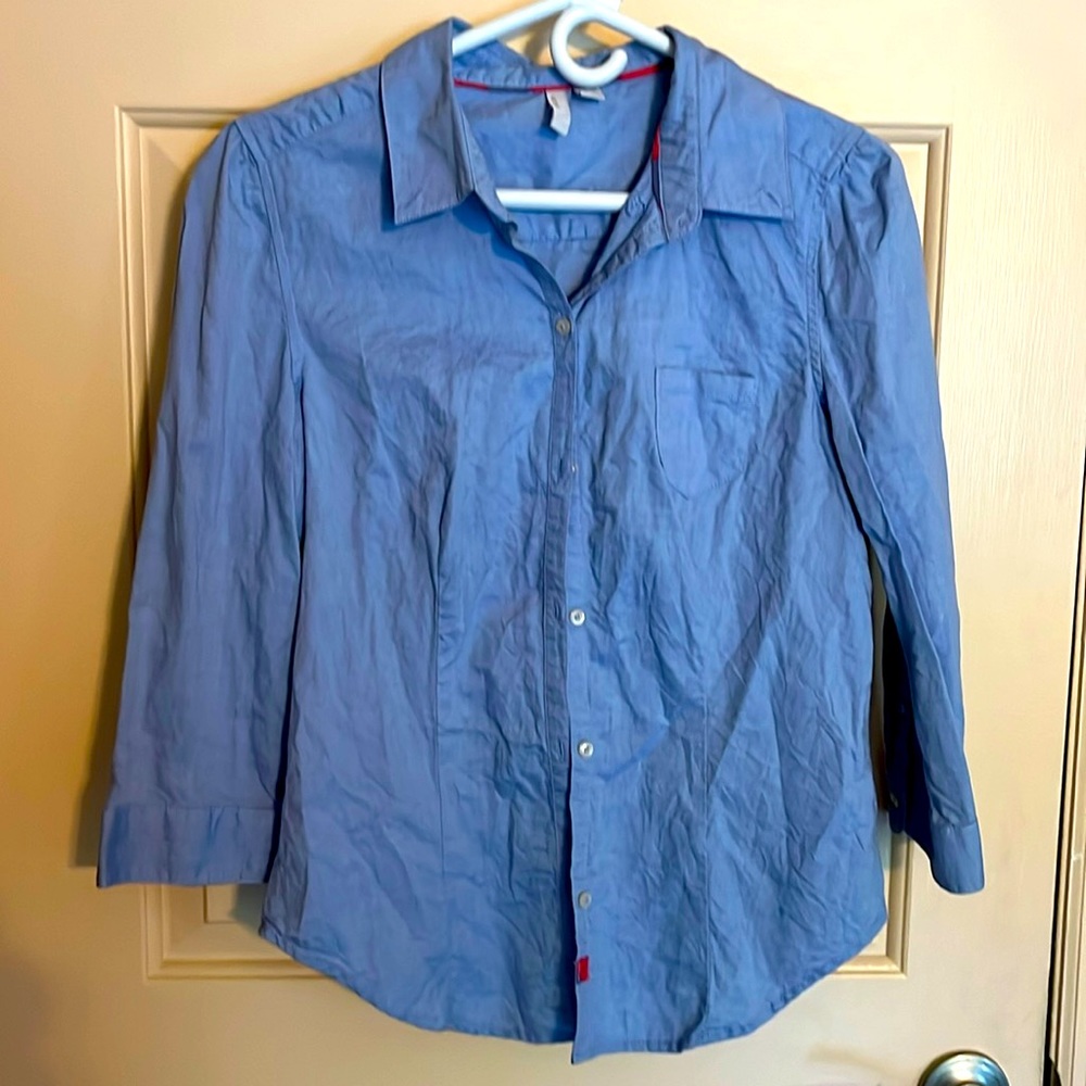 Women’s Button Down Shirt 3/4 Sleeved